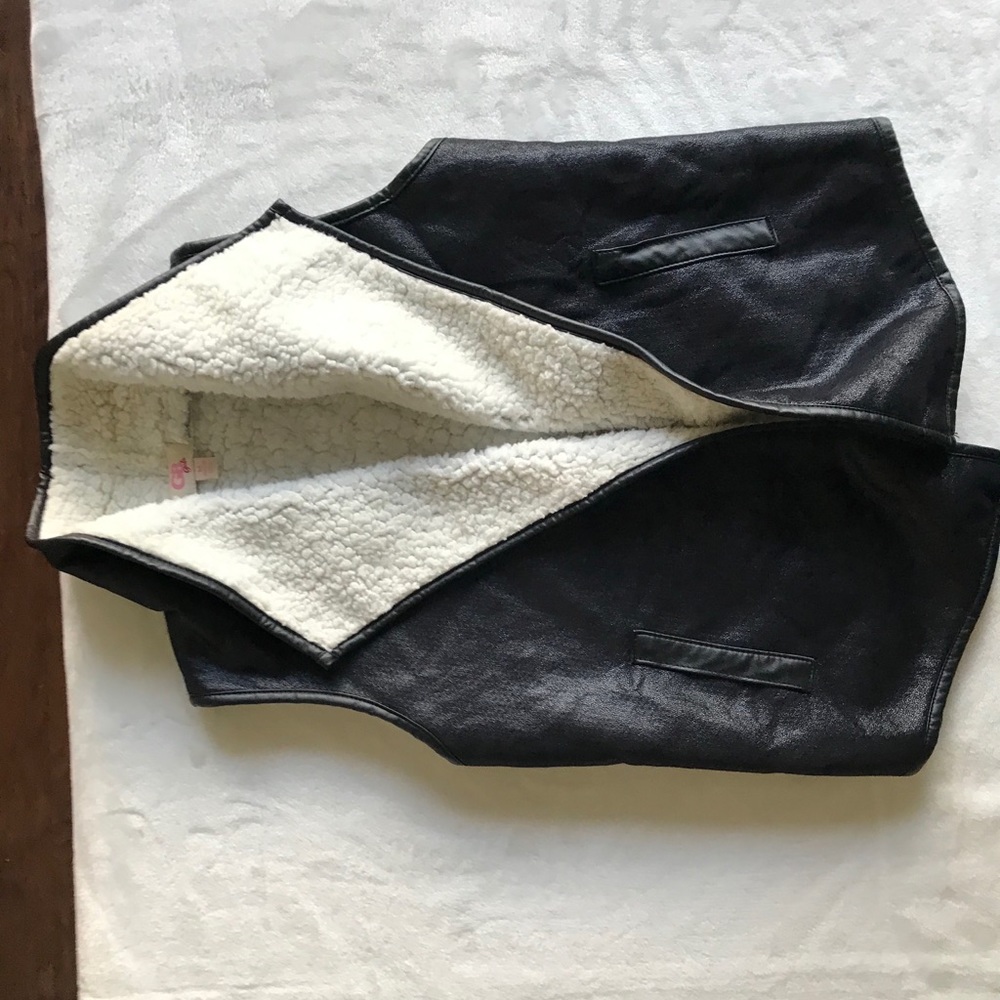 girls size M coated black Satin faux leather vest